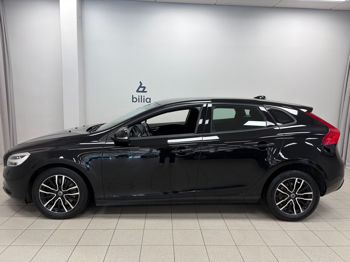 Volvo V40 D2 Business Advanced 2018, bild 2/10
