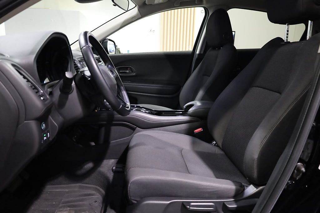 Honda HR-V 1,5 i-VTEC Elegance AUT Navi Kamera PDC Blåtand 2020