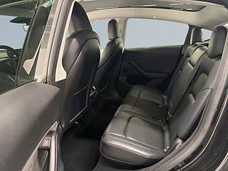 Tesla Model Y Performance S&V-Hjul/Drag/Pano/Backkam/Värmepump/MOMS – bild 12