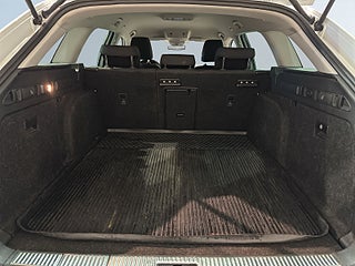 Skoda Superb Kombi 1.4 TSI ACT Style Elstol Drag Psens Kamera SoV