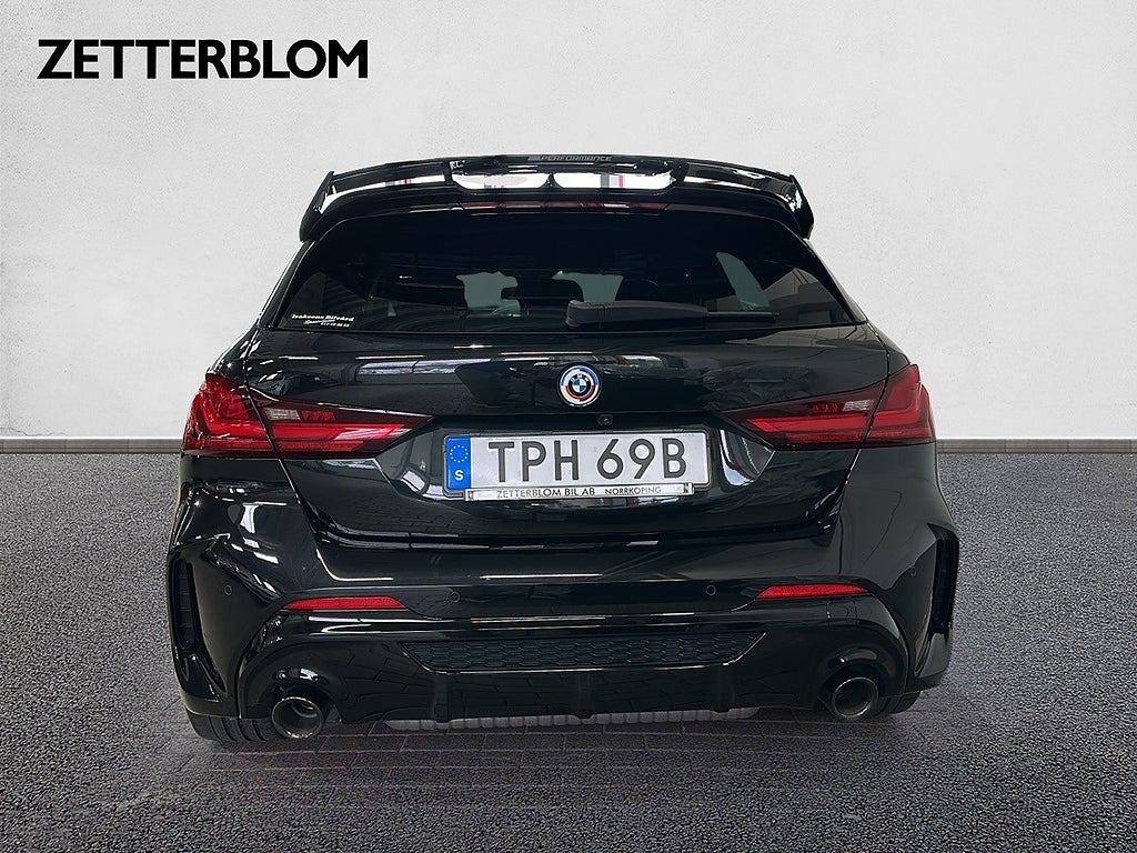 Halvkombi BMW M135i 4 av 23