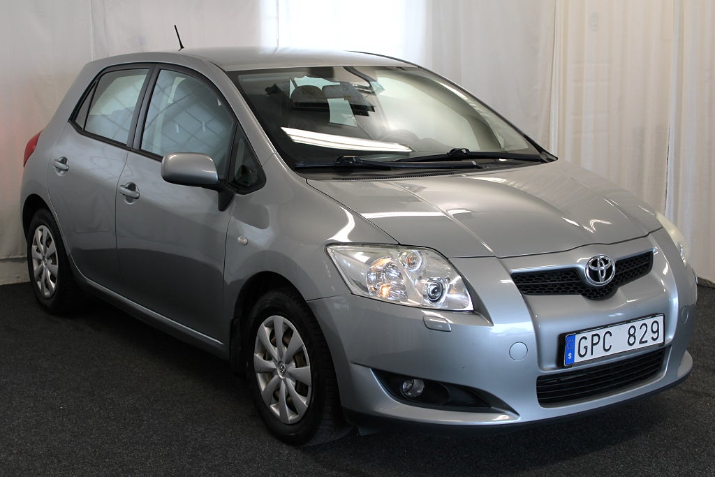 Toyota Auris 5-dörrar 1.6 Valvematic |Dragkrok|Nybesiktigad|132hk