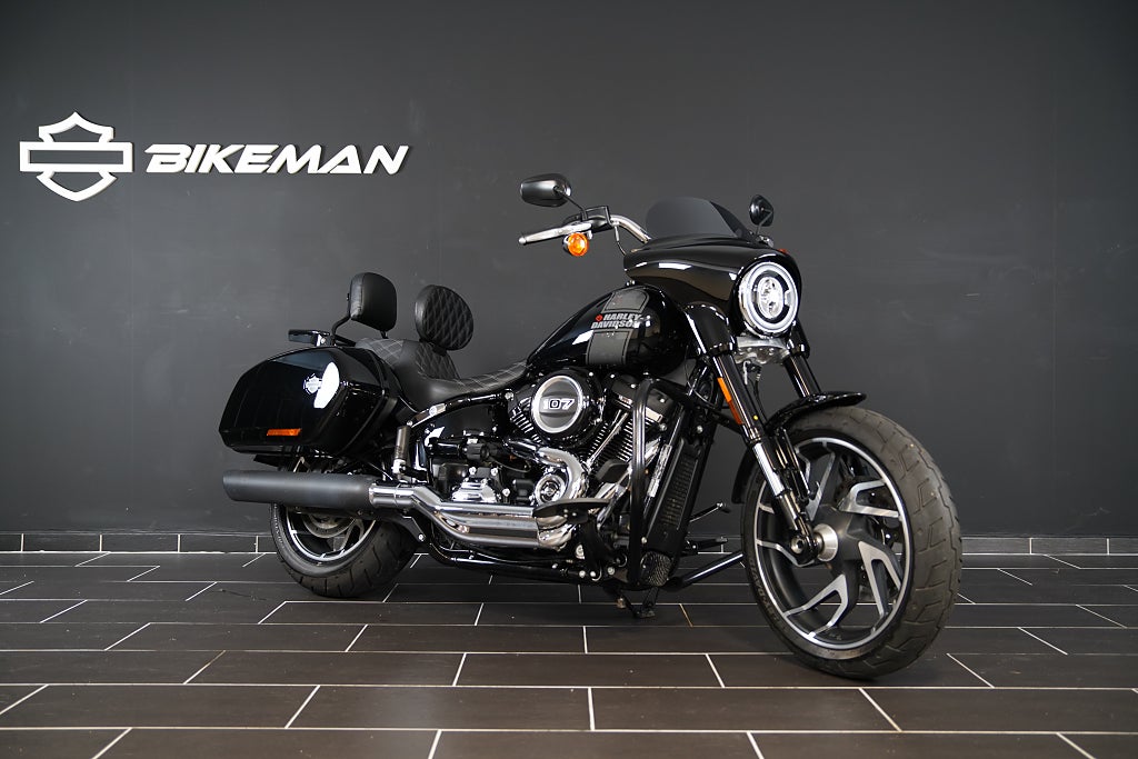 Harley-Davidson FLSB Sport Glide Cobra Slip-On 