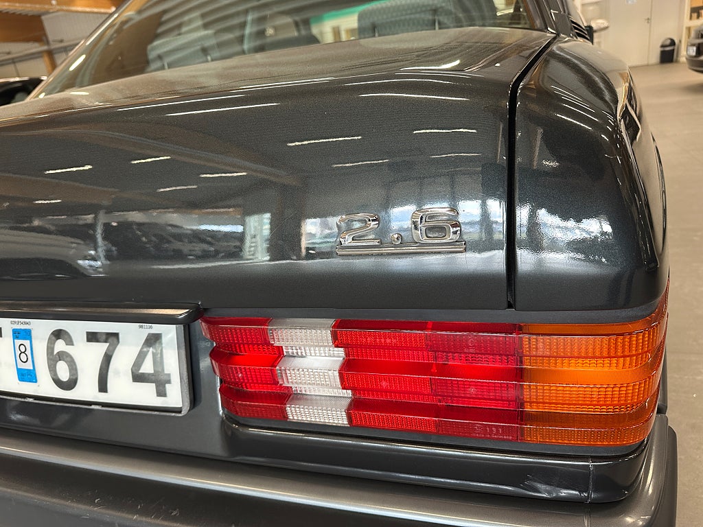 Mercedes-Benz 190 190 E 2.6 Automat Ac 160Hk 6 cylinders Fin bil thumbnail