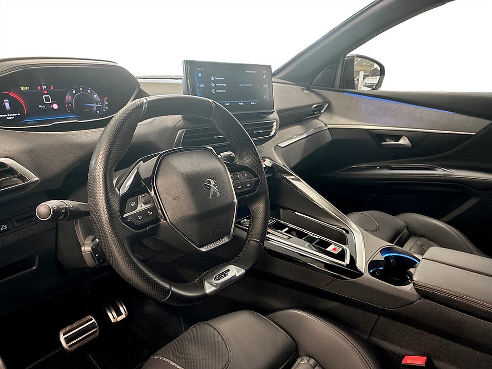 Bild på Peugeot 5008 GT Black Pack 1.2 PT 130hk Aut 7-SITS B-KAMERA ELSTOL