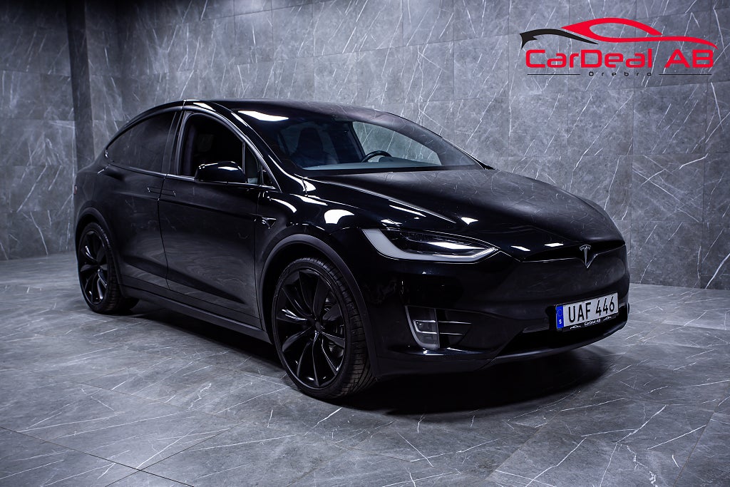 Tesla Model X 100D Luftfjädring Drag Premiumljud Kallväderpaket Skinn