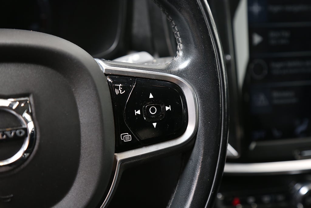 Volvo V60 B4 Diesel 197hk Momentum Advanced SE Aut Drag Leasbar 2021