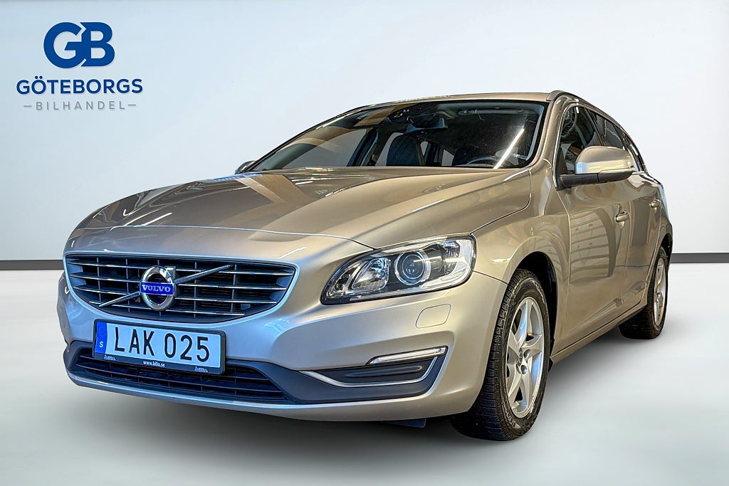 Volvo V60 D4 Momentum Dragrkrok 2-Ägare Välservad Kamrembytt