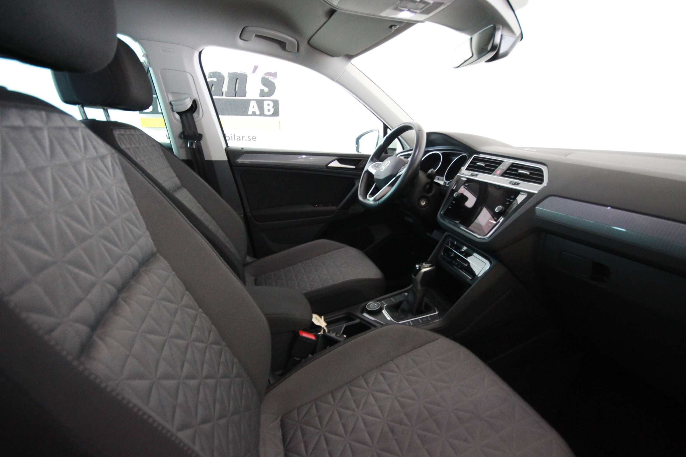 Volkswagen Tiguan 2022, bild 3/10