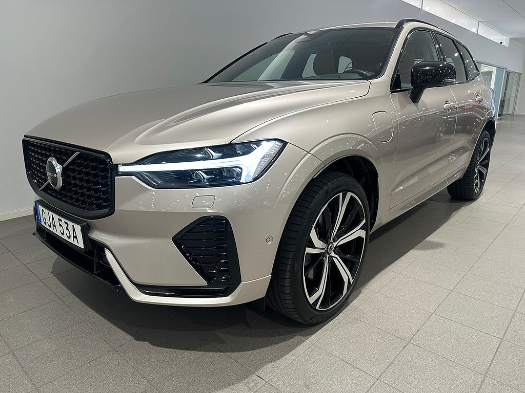 Volvo XC60 Recharge T6 II Plus Dark Edition / 360 Kamera...