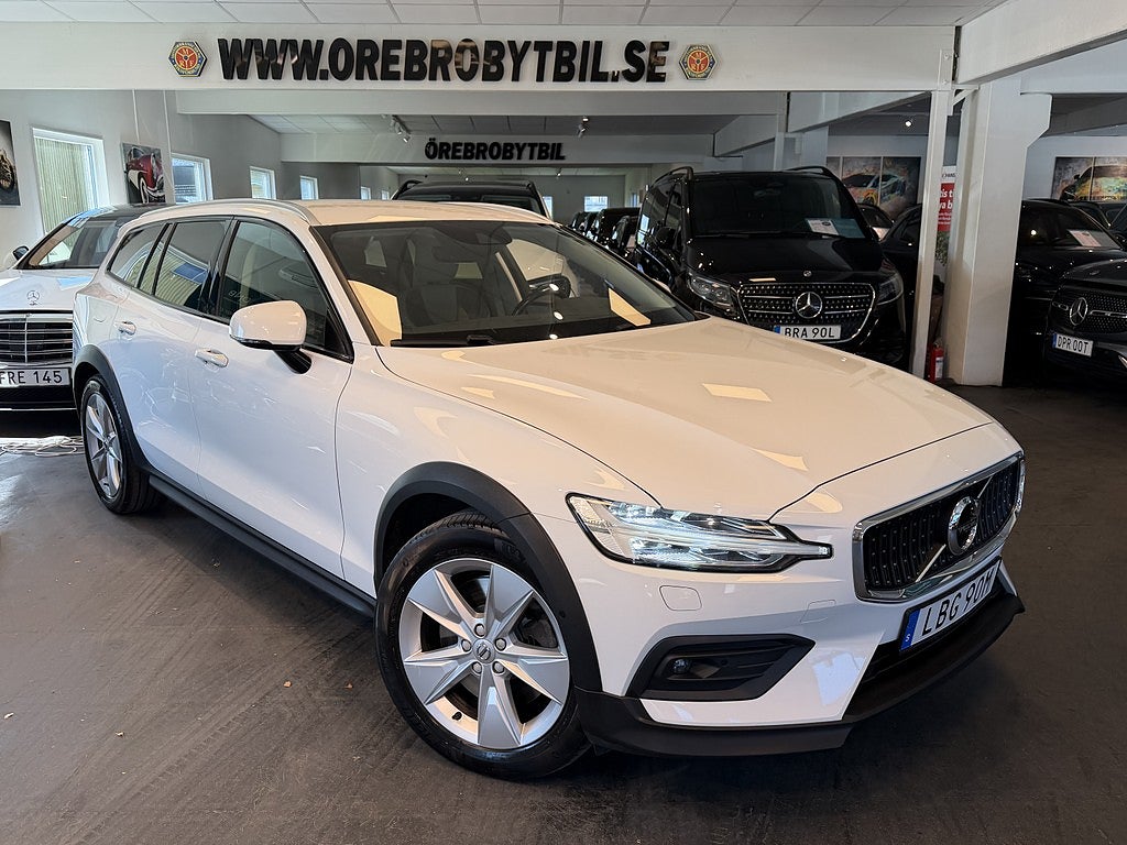 Volvo V60 Cross Country D4 AWD Advanced SE II Drag Gps Värmare BLIS Kamrembytt