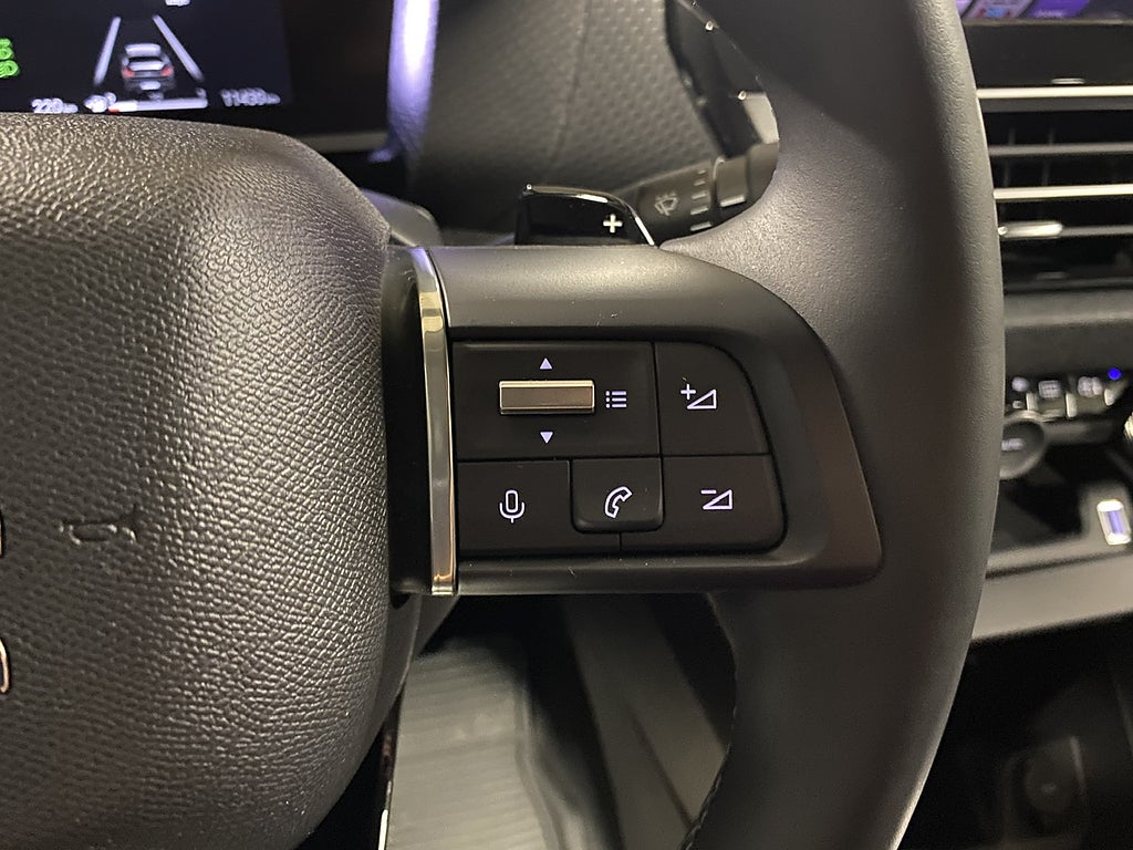 Bild på Citroën C4 X Shine 1.2 PT 130hk Aut - RATTVÄRME