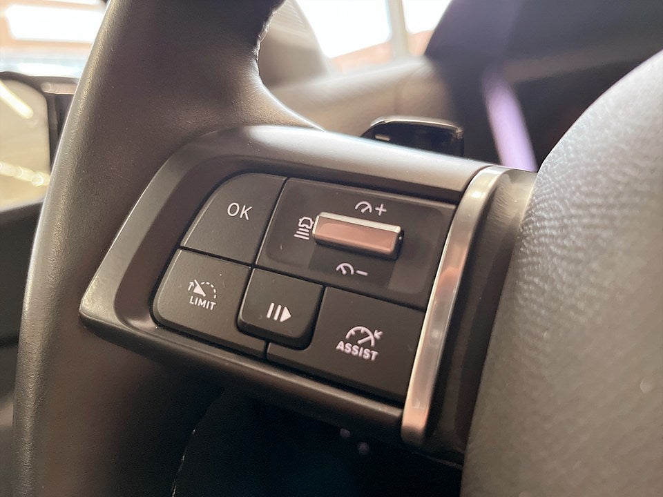 Bild på Citroën C4 X Shine 1.2 PT 130hk Aut - 360-KAMERA, CARPLAY