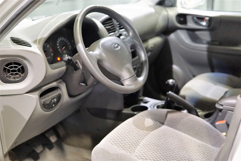 Hyundai Santa Fe 2003, bild 7/33
