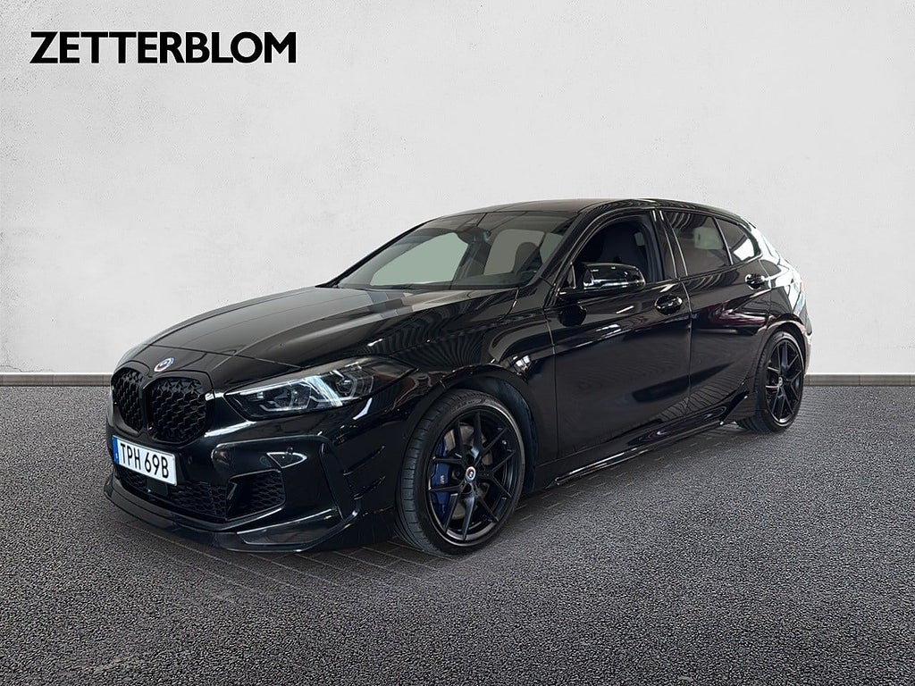 Halvkombi BMW M135i 1 av 23