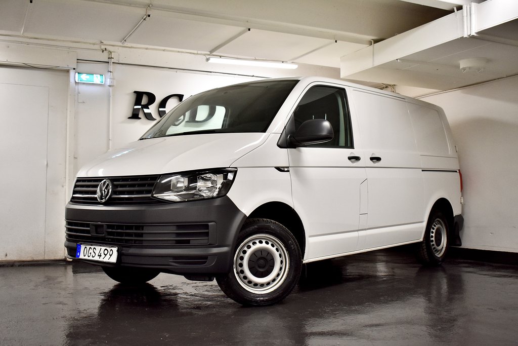 Volkswagen Transporter T30 2.0 4,95% RÄNTEKAMPANJ TDI VÄRMARE 3-SITS V-INREDD