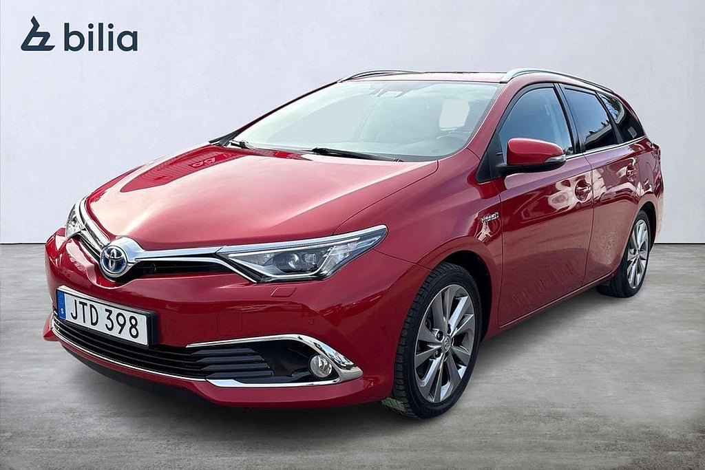 Toyota Auris Touring Sports Hybrid 1,8 EXECUTIVE P-SENSORER DRAGKROK