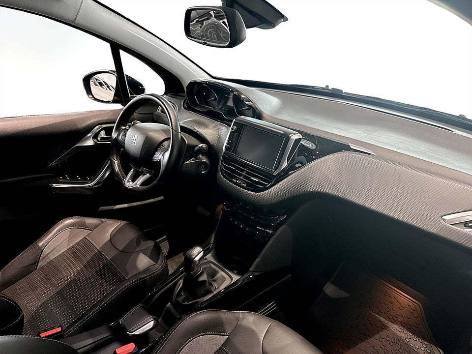 Bild på Peugeot 2008 Allure 1.2 PT 82hk BACKSENSORER