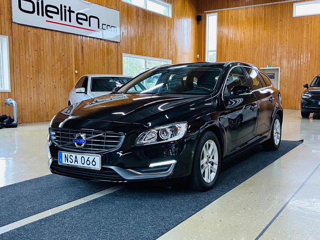 Volvo V60 D4 AWD Geartronic Summum VOC GPS P-Värmare Skinn