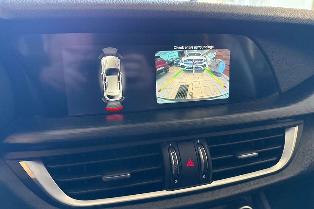 Alfa Romeo Stelvio 2.0 Turbo Super 16V Q4 Kamera Drag Navi  miniatyr 9