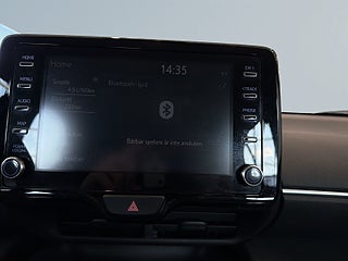Toyota Yaris Cross Hybrid e-CVT Active S&V-Hjul/Backkamera/Rattvärme/BT – bild 11