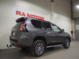 SUV Toyota Land Cruiser 6 av 27