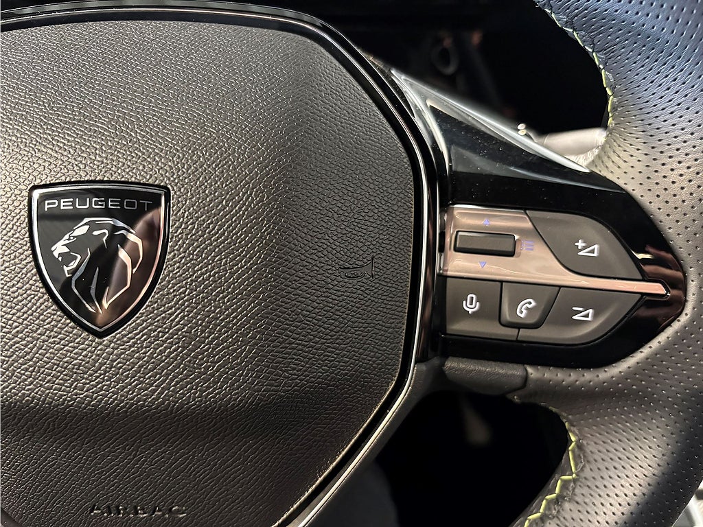 Bild på Peugeot 408 GT Hybrid 136hk Aut B-KAMERA ELSTOL NAV