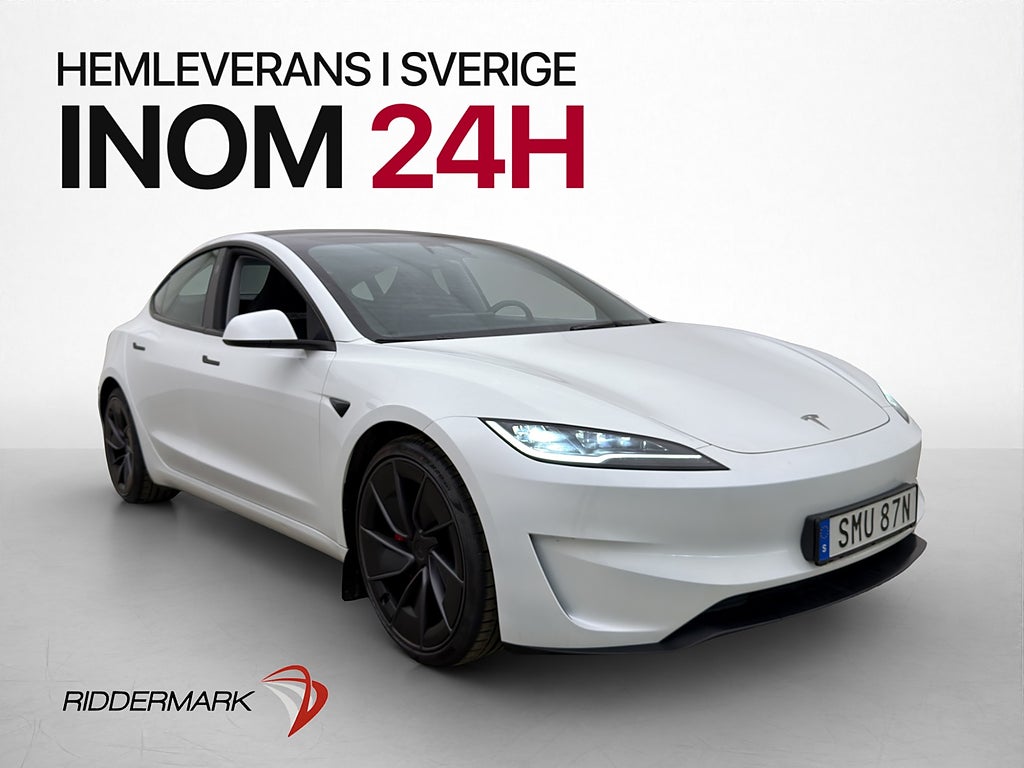 Tesla Model 3 Performance Autopilot Skärm bak Svensksåld