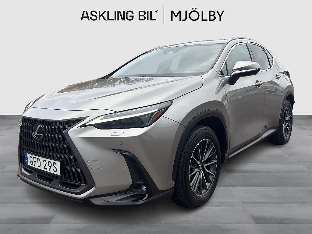Lexus NX 450h+ Executive Teknikpaket (HUD) Drag