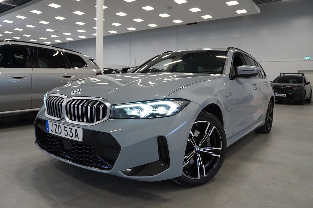 BMW 330 xDrive Touring 4,95% ränta M-Sport Active Edition Aktiv Fart