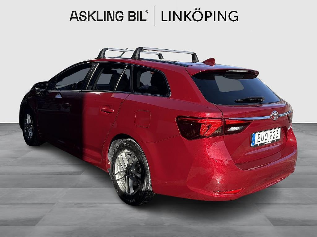 Toyota Avensis 2018 - miniatyr 2