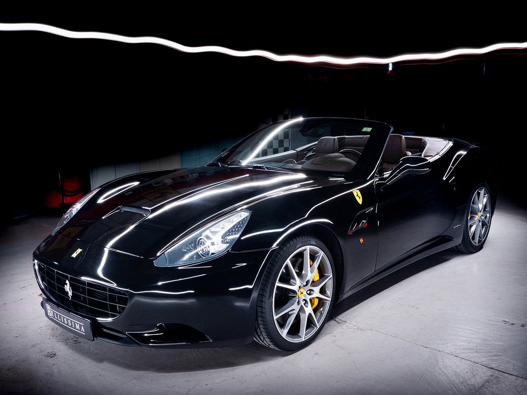 Ferrari California 4.3L V8 460HK F1 DCT