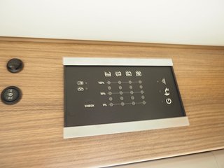 Husbil-integrerad Knaus Van I 550 MF 14 av 16