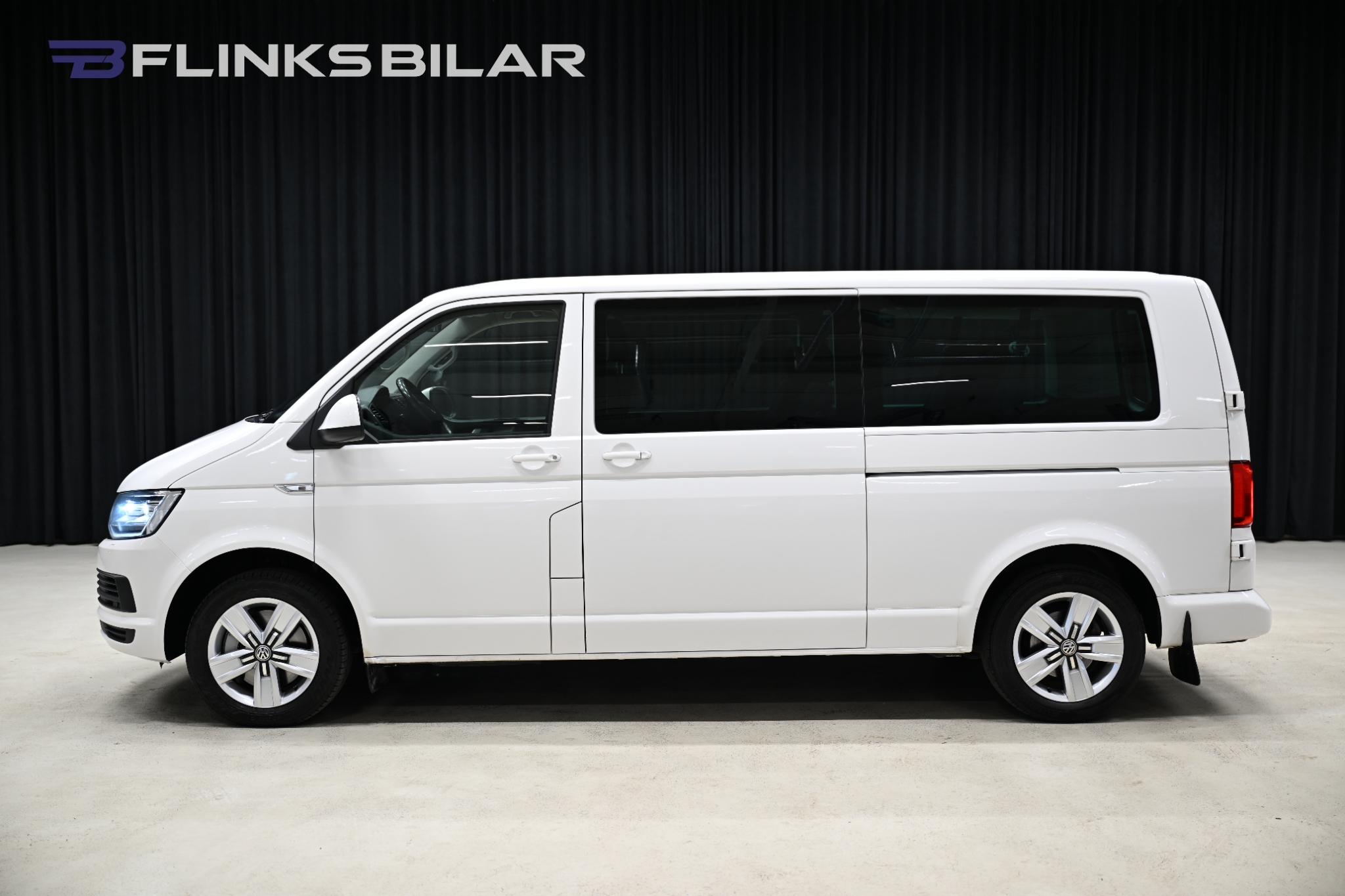 Volkswagen Caravelle 2019, bild 2/10