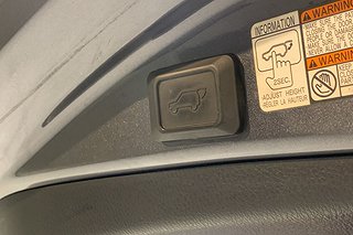 SUV Toyota RAV4 14 av 25