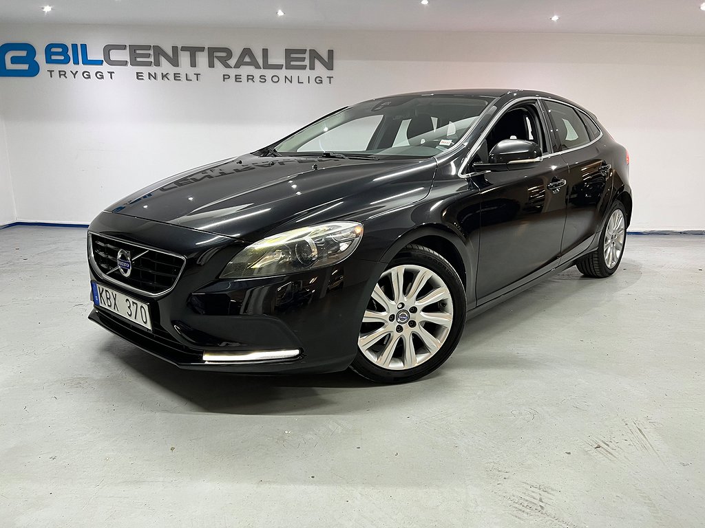 Volvo V40 D2 Powershift Momentum GPS 