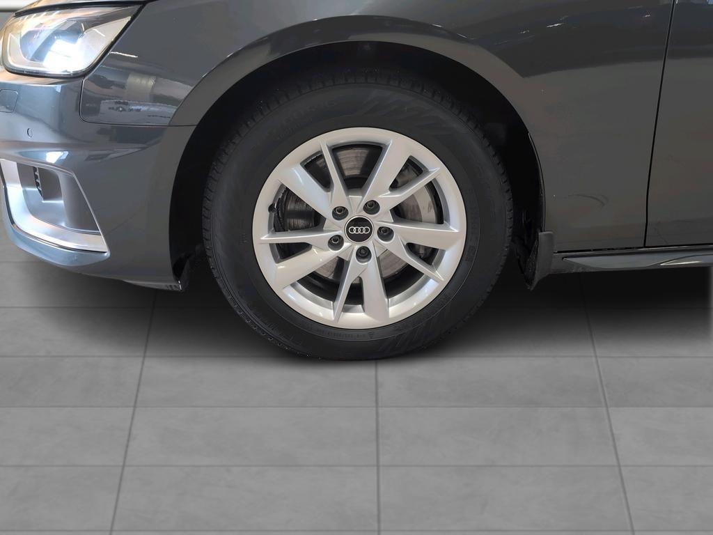 Audi A4 2023, bild 4/40