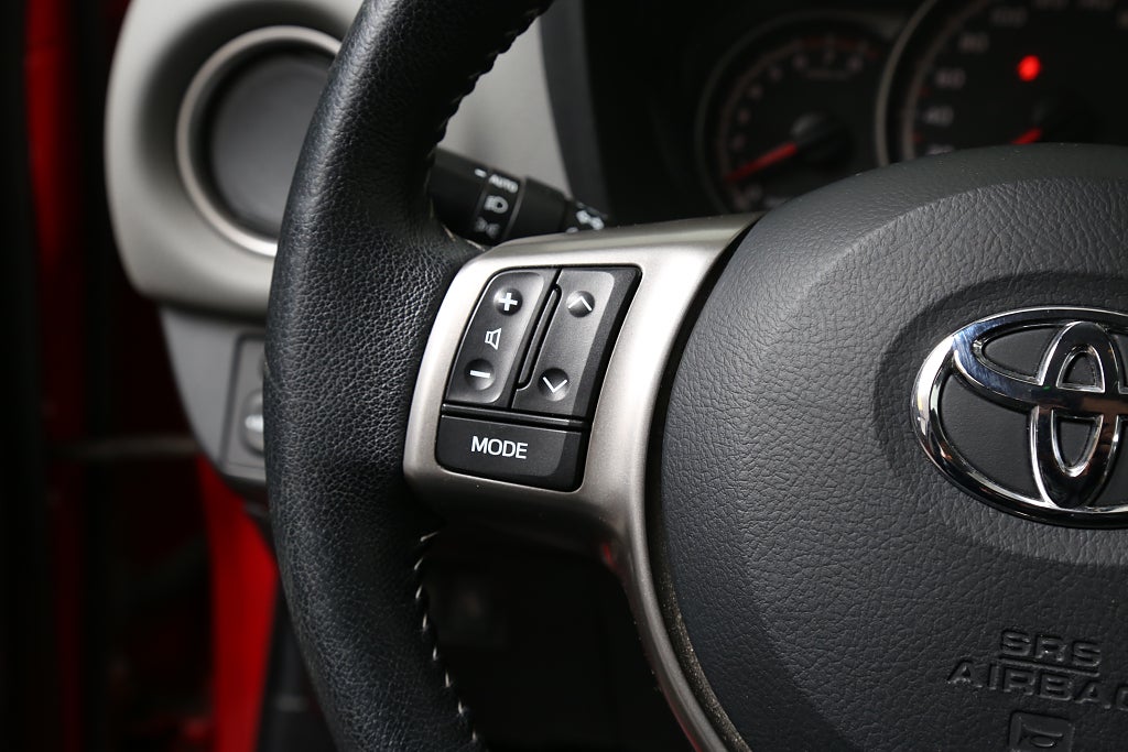 Toyota Yaris 1,33 Dual VVT-i Active 5D Motorv Comfortpaket 2017