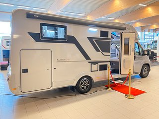 Husbil-halvintegrerad Adria Matrix Supreme 670 SL 4 av 31