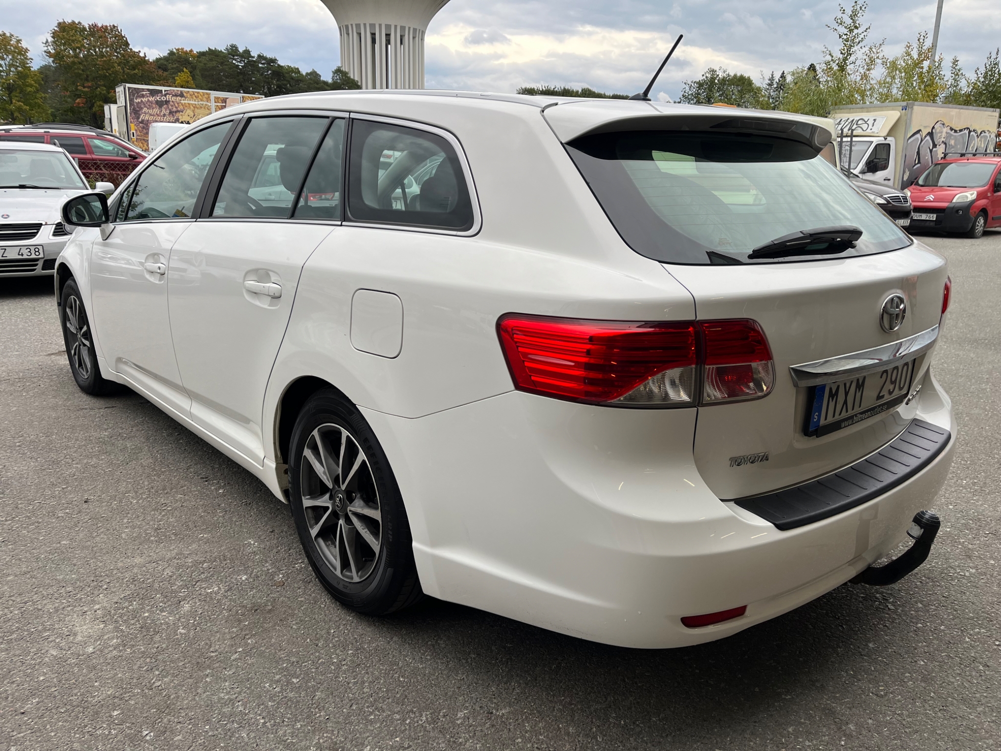Toyota Avensis 2013, bild 3/49