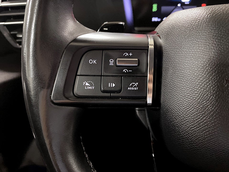 Bild på Citroën C4 Shine 1.2 PT 155hk Aut B-KAMERA CARPLAY
