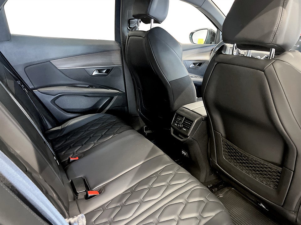 Bild på Peugeot 3008 GT Ultimate Business 1.2 PT 130hk Aut B-KAMERA