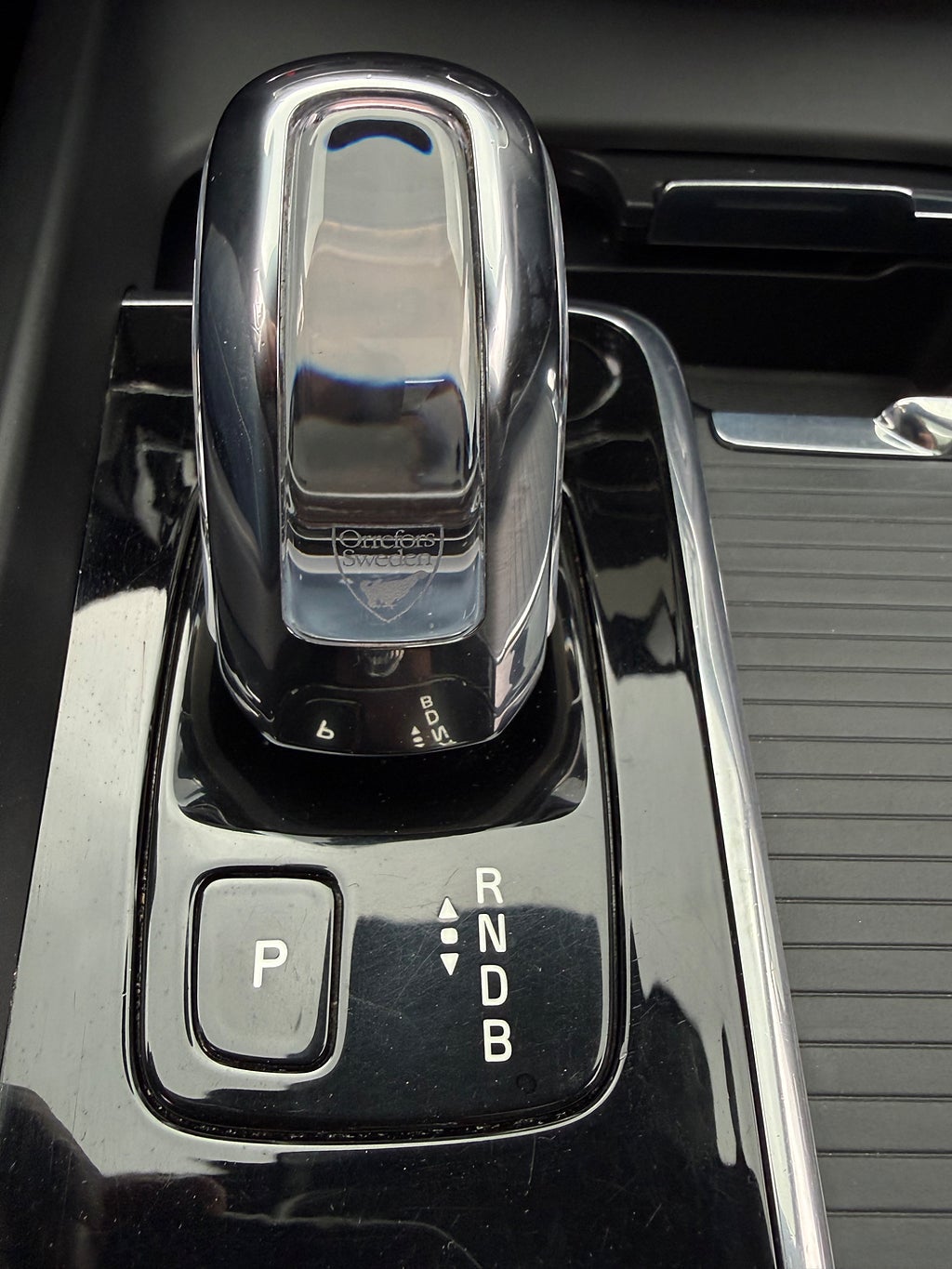 Volvo XC60 T8 Twin Engine AWD Geartronic R-Design  - miniatyr 18