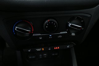 Halvkombi Hyundai i20 12 av 19