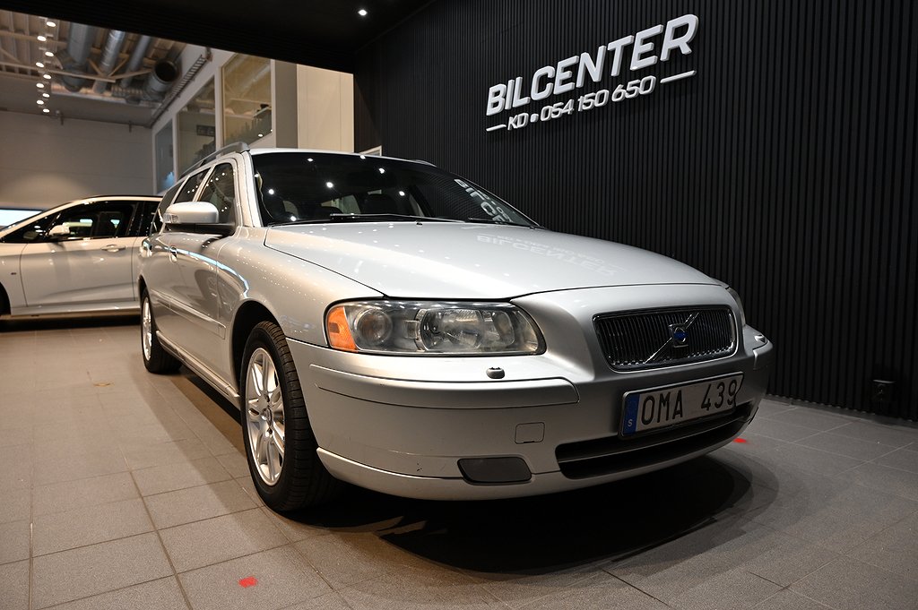 Volvo V70 2.4 Classic, Momentum Automat (170Hk)