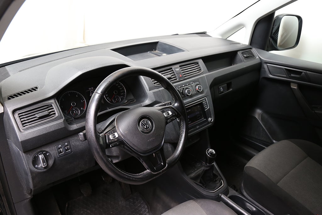 Volkswagen Caddy Maxi Van 2,0 TDI 4Motion 122hk Skåp Värmare Drag Ny Kamrem 2017