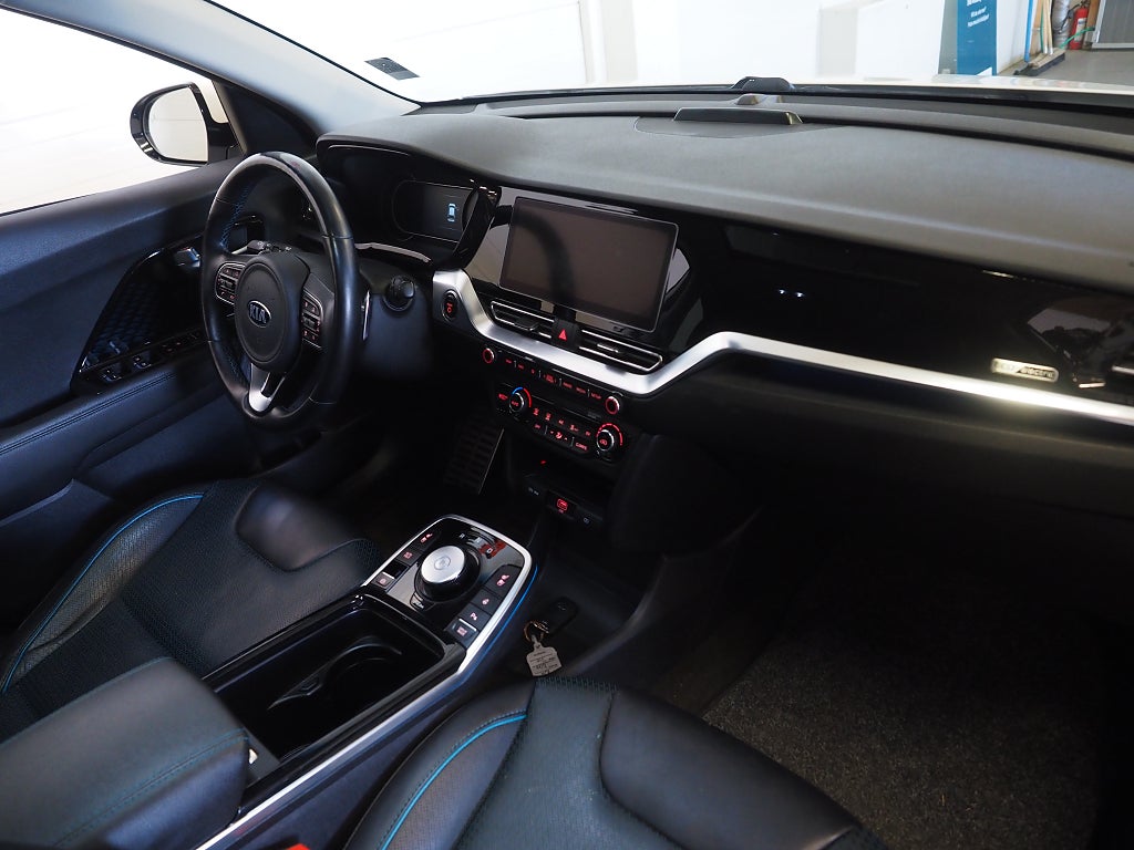 Kia Niro e- 64 kWh Advance Plus Tech Taklucka JBL Navi Läder 2020