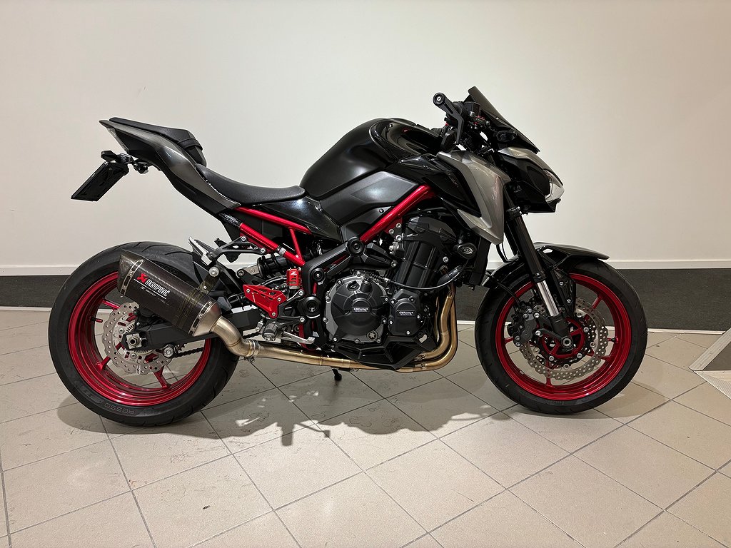 Kawasaki Z900 PERFORMANCE 12 Mån garanti