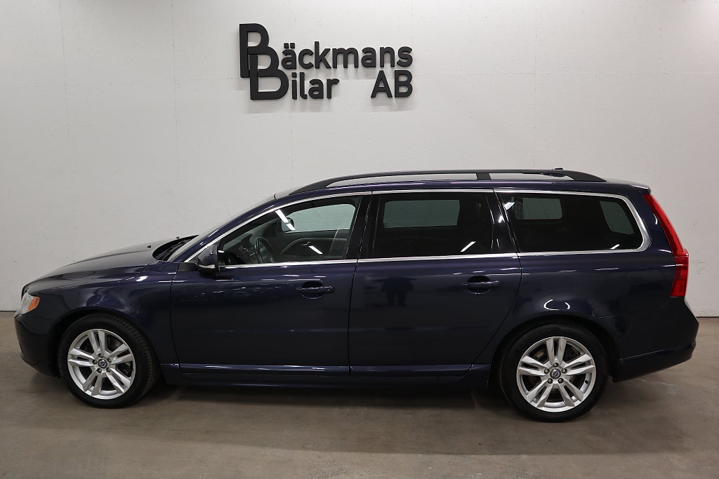 Volvo V70 Polestar D4 215 hk Auto AWD Mom Skinn Drag Nyservad  