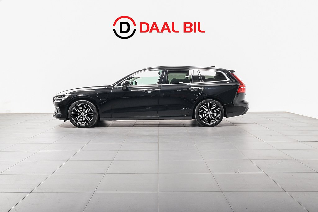 Volvo V60 RECHARGE T6 AWD 340HK INSCRIPTION PANO DRAG B-KAM